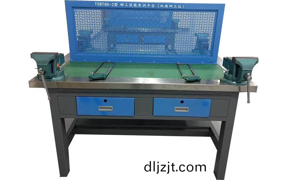 鉗(qian)工(gong)實(shi)訓(xun)係列(lie)