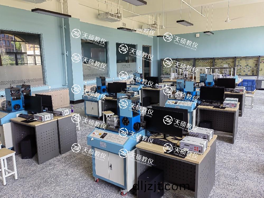 中(zhong)原科(ke)技學院新校區理工學部(bu)實(shi)驗(yan)室建設項目 順利安(an)裝(zhuang)、調(diao)試(shi)、培訓、驗(yan)收(shou)通(tong)過